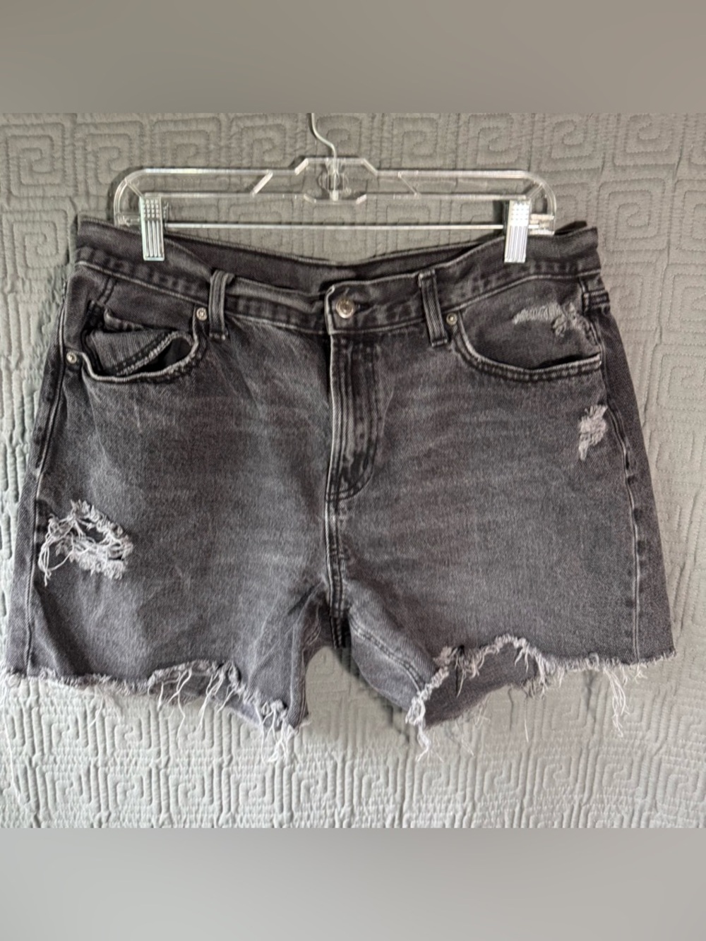 Old Navy Shorts Women’s 14 Black Denim 100% Cotton Dad Short Wash Sage